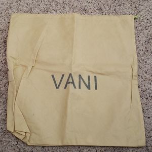 Vani dust cover bad 19 x 17 with Drawstring